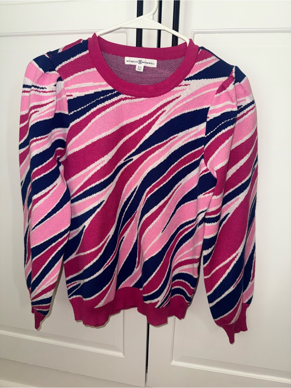 Pink & Navy Wave-Print Crewneck Sweater